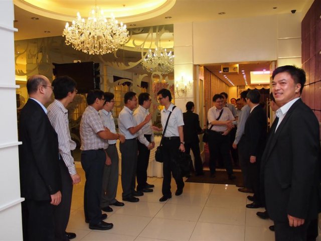 P9273683 (Large)